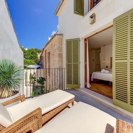 Charming Alicanti 4 Bedrooms Positioned In The Heart Of Old Town Villa *