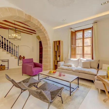 Charming Alicanti 4 Bedrooms Positioned In The Heart Of Old Town Willa Pollensa